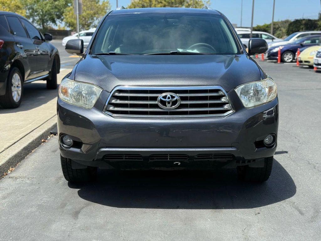used 2009 Toyota Highlander car, priced at $8,999