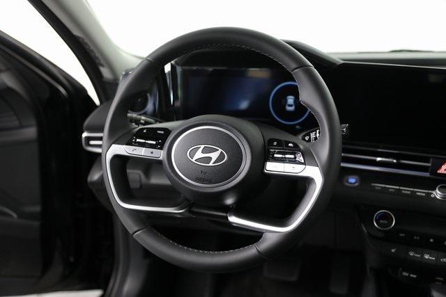 new 2025 Hyundai Elantra car, priced at $26,658