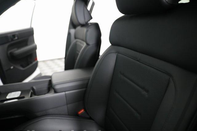 new 2026 Hyundai SANTA FE HEV car, priced at $52,399