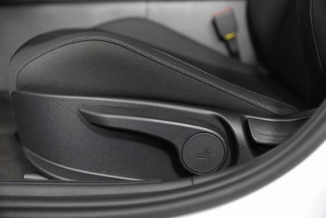 new 2025 Hyundai Elantra car, priced at $23,737