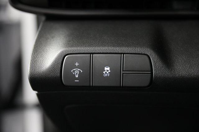 new 2025 Hyundai Elantra car, priced at $23,737