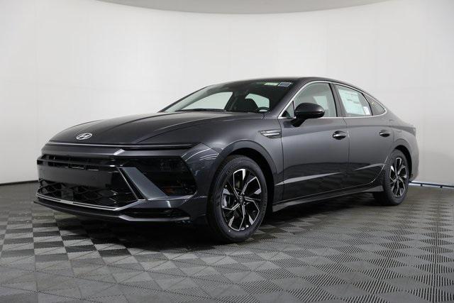 new 2025 Hyundai Sonata car, priced at $29,020