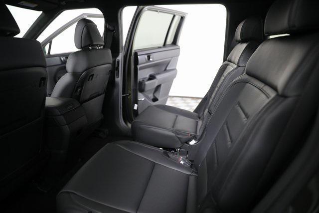 new 2026 Hyundai SANTA FE HEV car, priced at $52,086