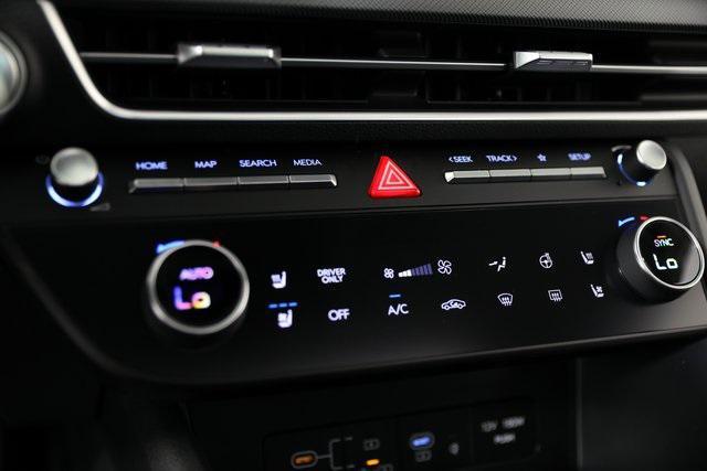 new 2025 Hyundai Sonata Hybrid car, priced at $3,881,150