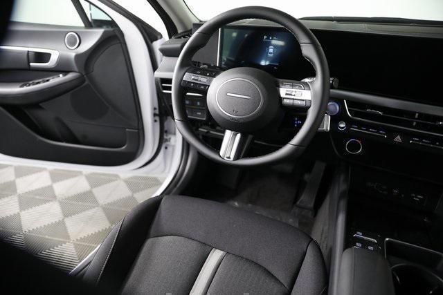 new 2025 Hyundai Sonata Hybrid car, priced at $31,942