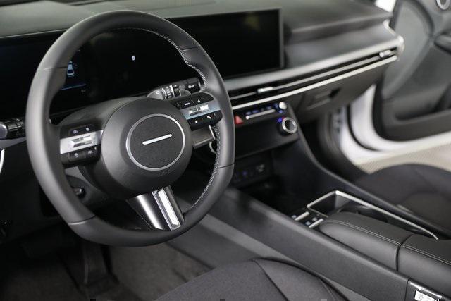 new 2025 Hyundai Sonata Hybrid car, priced at $31,942