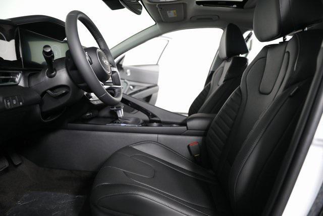 new 2025 Hyundai Elantra car, priced at $30,302