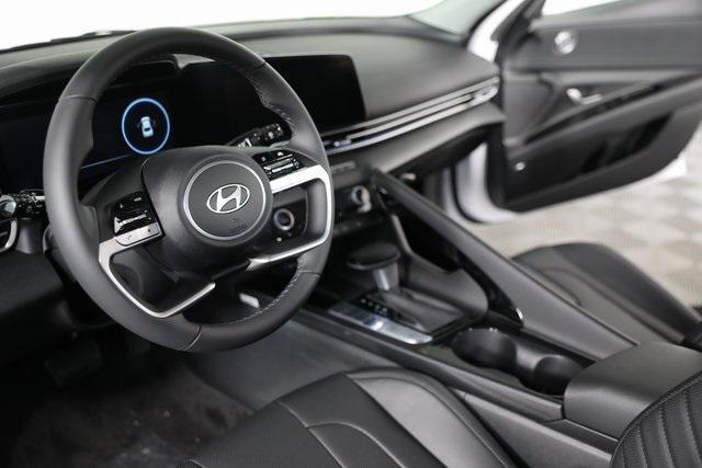 new 2025 Hyundai Elantra car, priced at $27,152