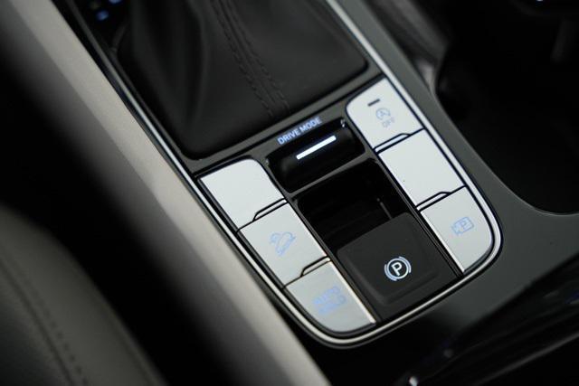 new 2025 Hyundai Tucson car, priced at $32,680