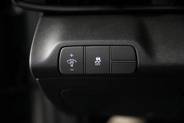 new 2025 Hyundai Elantra car, priced at $23,198