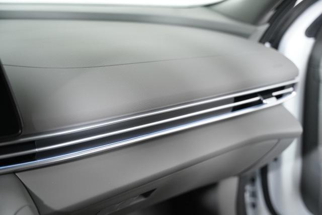 new 2025 Hyundai Elantra car, priced at $25,857