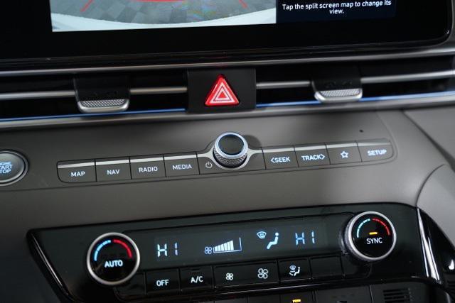 new 2025 Hyundai Elantra car, priced at $27,107