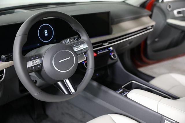 new 2025 Hyundai Sonata Hybrid car, priced at $37,839