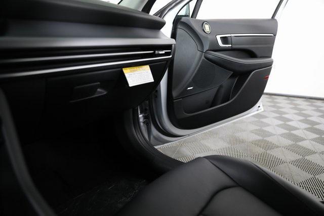 new 2025 Hyundai Sonata Hybrid car, priced at $37,721