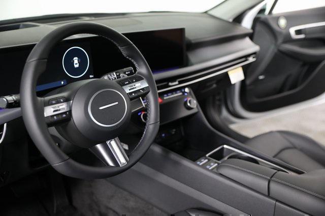 new 2025 Hyundai Sonata Hybrid car, priced at $37,721