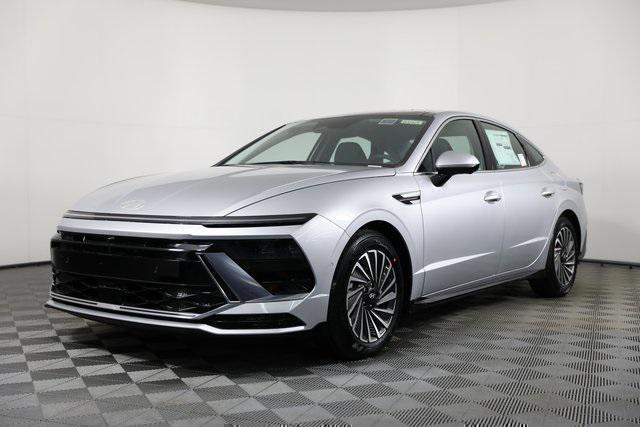 new 2025 Hyundai Sonata Hybrid car, priced at $37,721