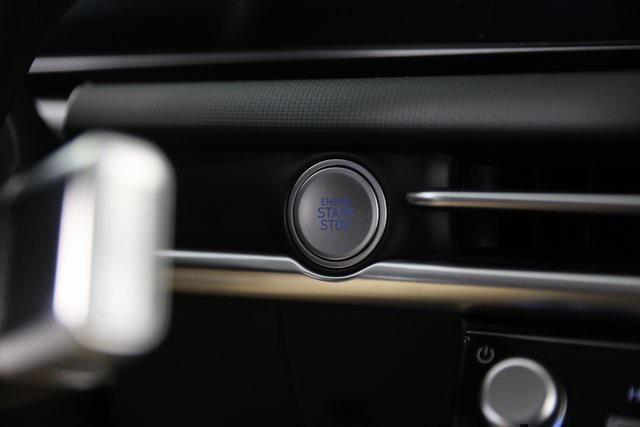 new 2025 Hyundai TUCSON Hybrid car, priced at $34,554