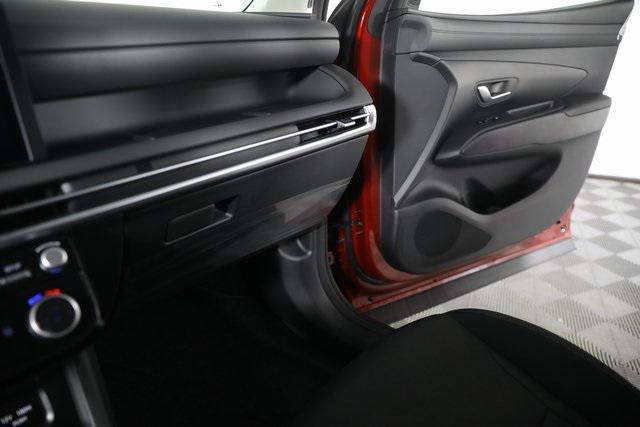 new 2025 Hyundai TUCSON Hybrid car, priced at $34,554