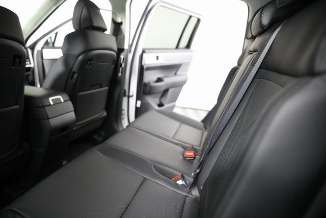 new 2025 Hyundai Santa Fe car, priced at $36,324