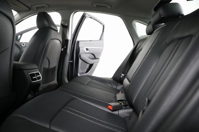 new 2025 Hyundai Sonata Hybrid car, priced at $37,967