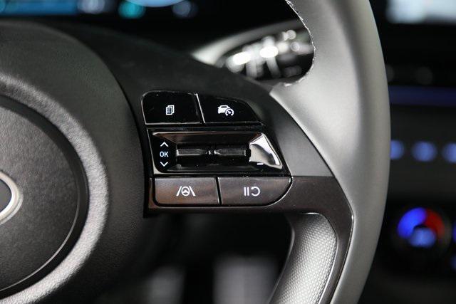 new 2025 Hyundai Elantra car, priced at $27,720
