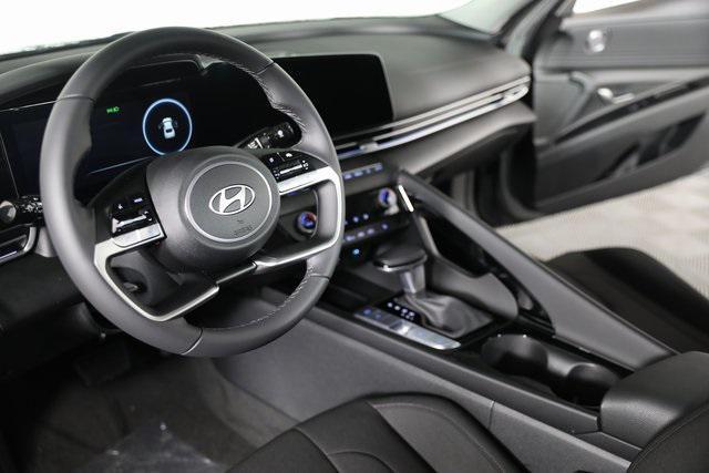 new 2024 Hyundai Elantra car, priced at $26,417