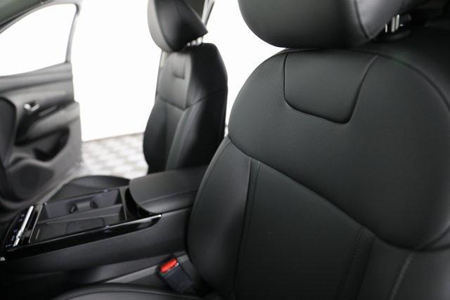 new 2025 Hyundai TUCSON Hybrid car, priced at $34,845