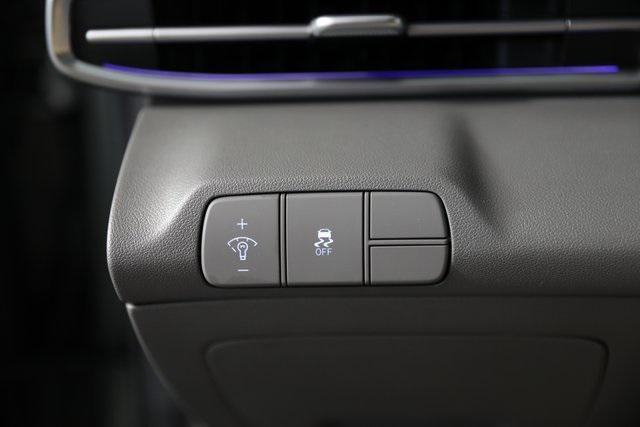 new 2025 Hyundai Elantra car, priced at $26,855