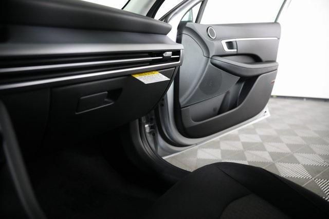 new 2025 Hyundai Sonata Hybrid car, priced at $31,633