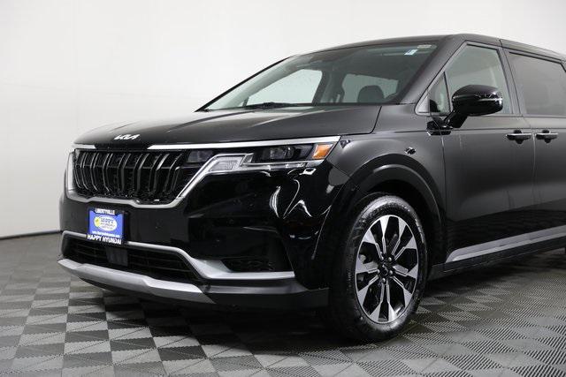 used 2023 Kia Carnival car, priced at $33,495