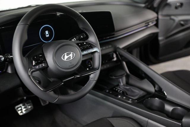 new 2025 Hyundai Elantra car, priced at $28,274