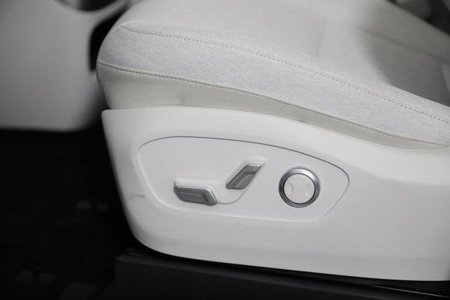 new 2026 Hyundai IONIQ 9 car, priced at $65,375