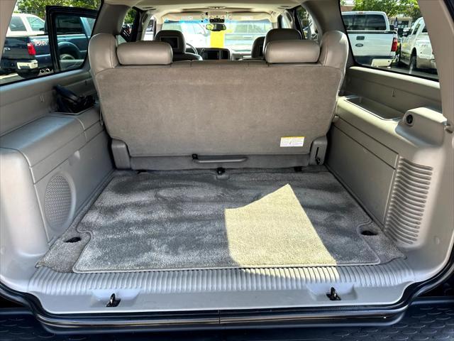 used 2003 GMC Yukon XL car, priced at $9,800