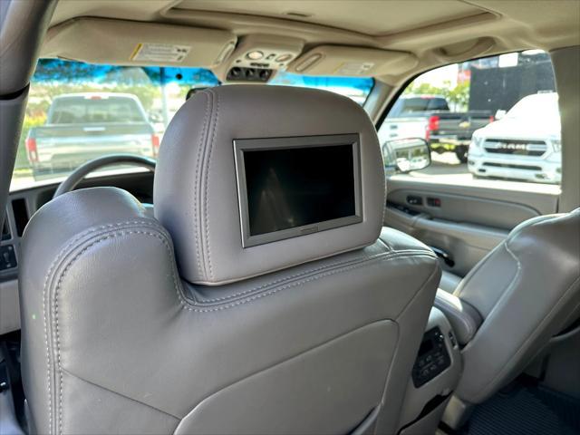 used 2003 GMC Yukon XL car, priced at $9,800