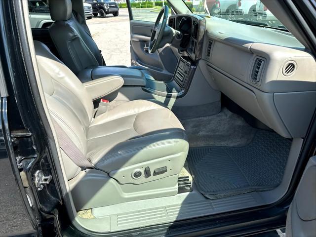 used 2003 GMC Yukon XL car, priced at $9,800