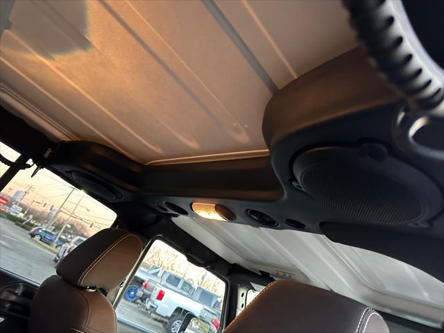 used 2014 Jeep Wrangler Unlimited car, priced at $19,800