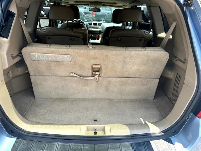used 2008 Toyota Highlander car, priced at $6,800