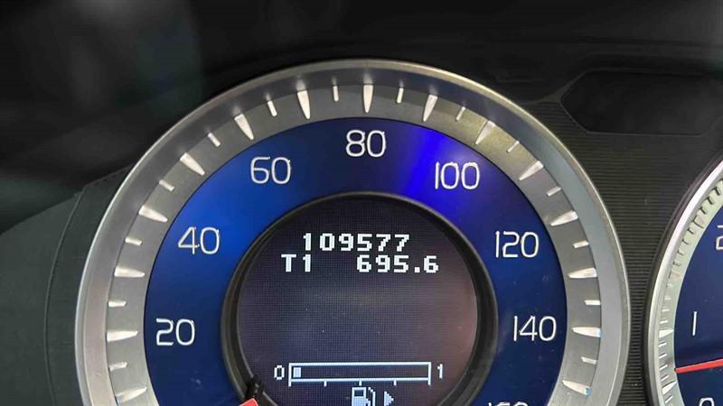 used 2011 Volvo XC60 car, priced at $9,995