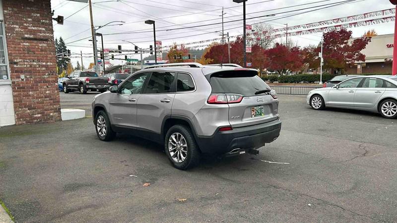 used 2019 Jeep Cherokee car, priced at $16,995