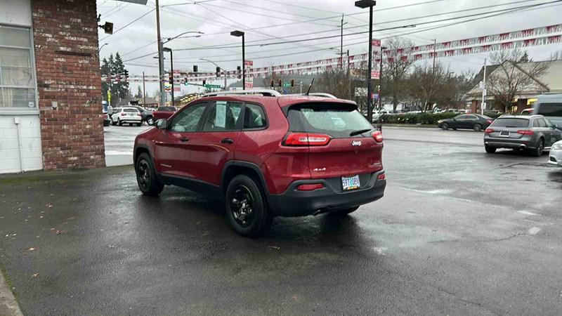 used 2014 Jeep Cherokee car, priced at $10,995