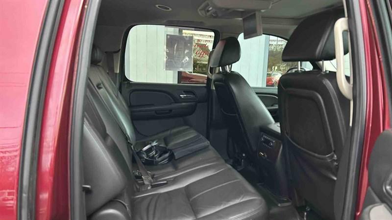 used 2008 Chevrolet Suburban car, priced at $11,995