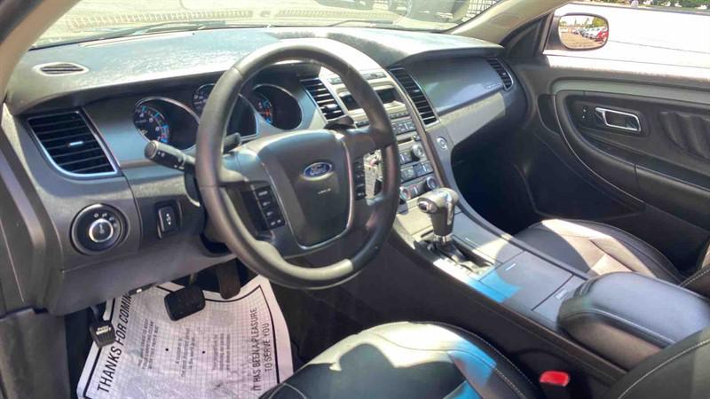 used 2011 Ford Taurus car