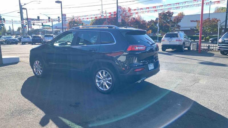 used 2016 Jeep Cherokee car, priced at $12,995