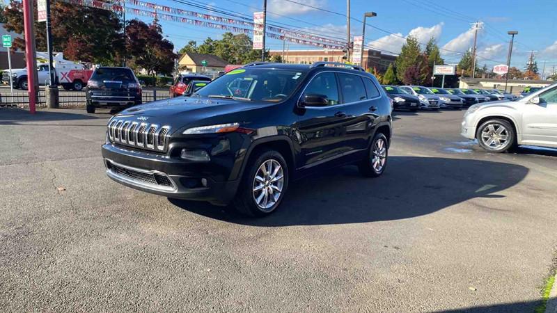 used 2016 Jeep Cherokee car, priced at $12,995