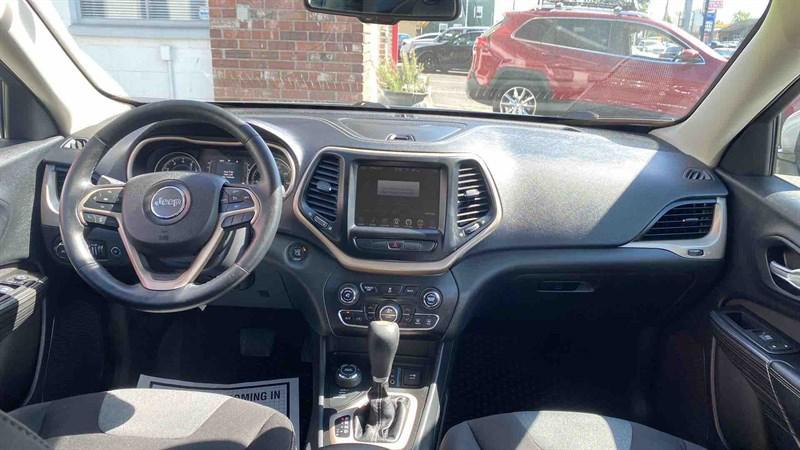 used 2014 Jeep Cherokee car