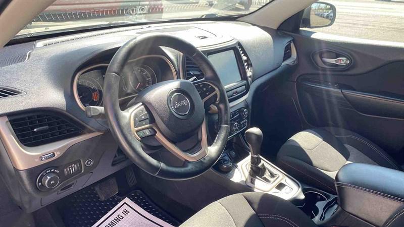 used 2014 Jeep Cherokee car