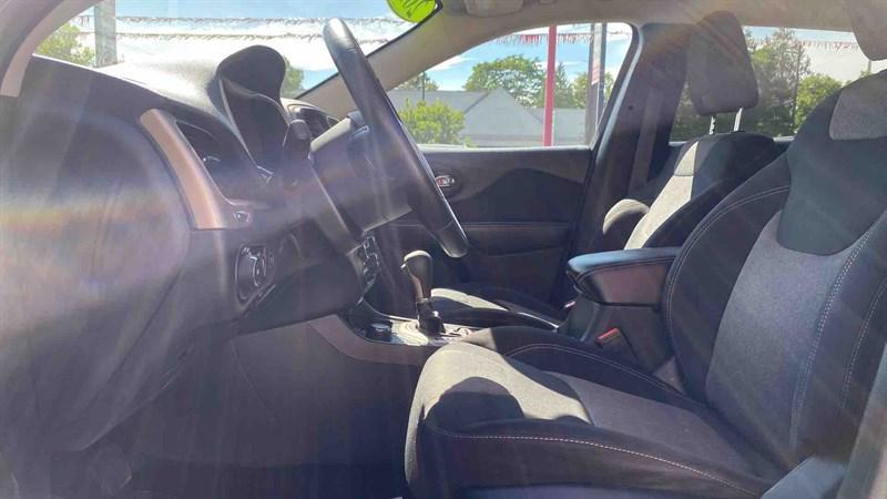 used 2014 Jeep Cherokee car