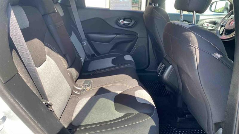 used 2014 Jeep Cherokee car