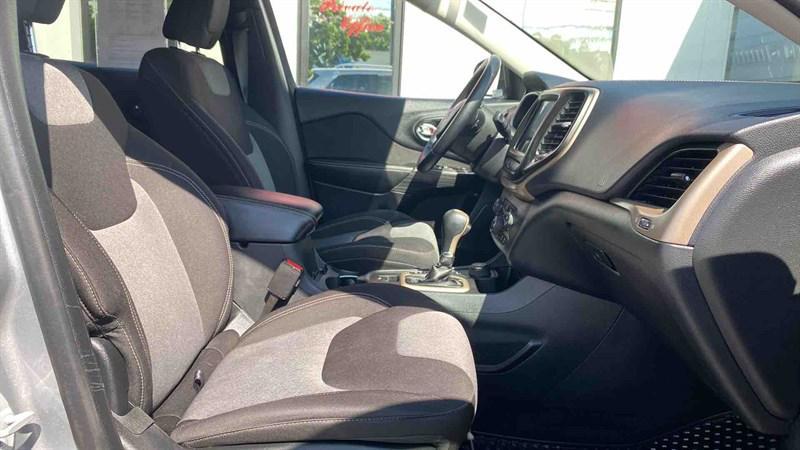 used 2014 Jeep Cherokee car