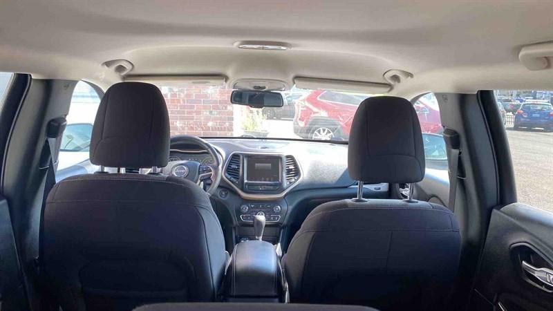 used 2014 Jeep Cherokee car